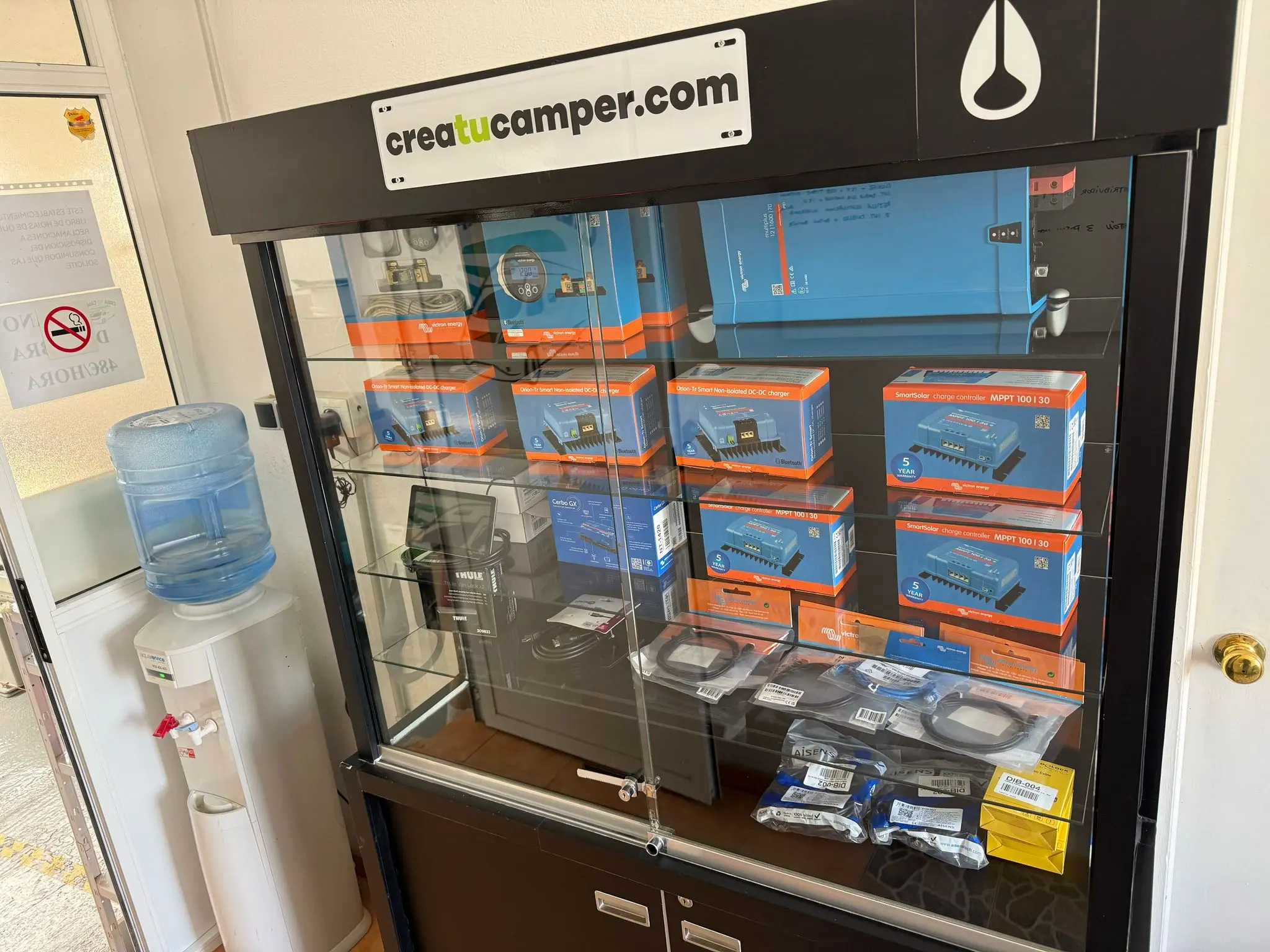 instaladores oficiales Victrom - vitrina